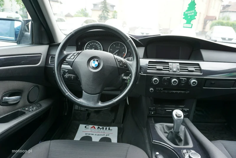 BMW Seria 5 E60 520 14