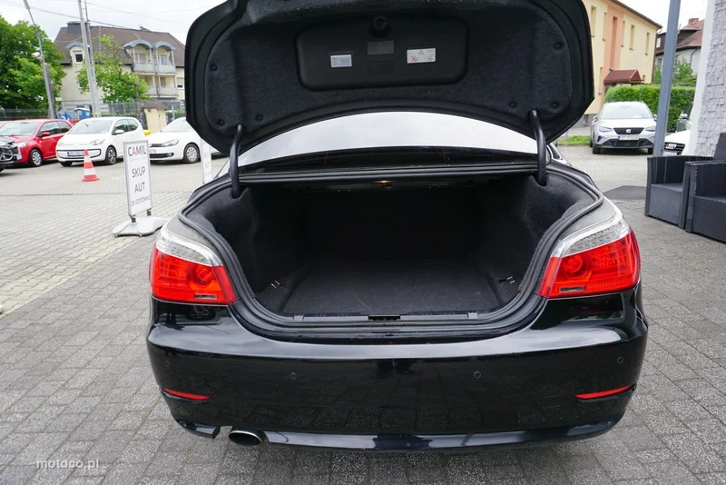 BMW Seria 5 E60 520 18