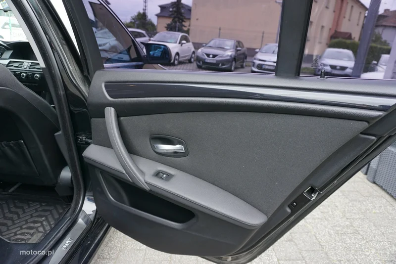 BMW Seria 5 E60 520 19
