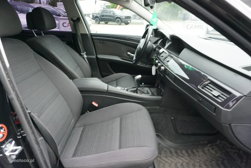 BMW Seria 5 E60 520 24