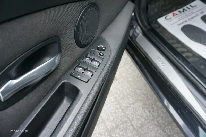 BMW Seria 5 E60 520 9
