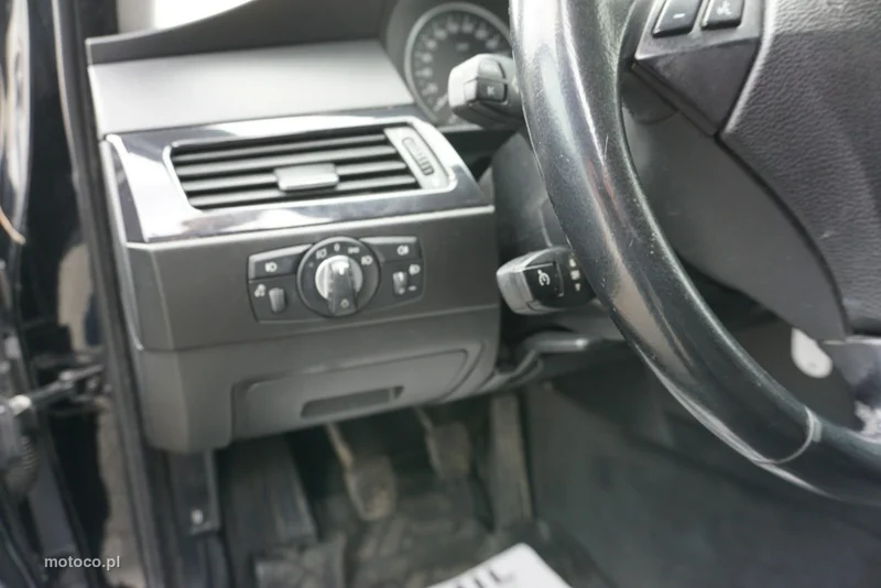 BMW Seria 5 E60 520 10