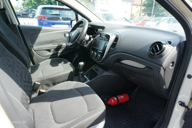 Renault Captur I 21