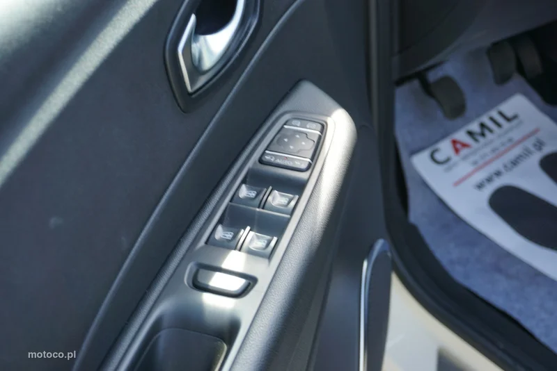 Renault Captur I 8