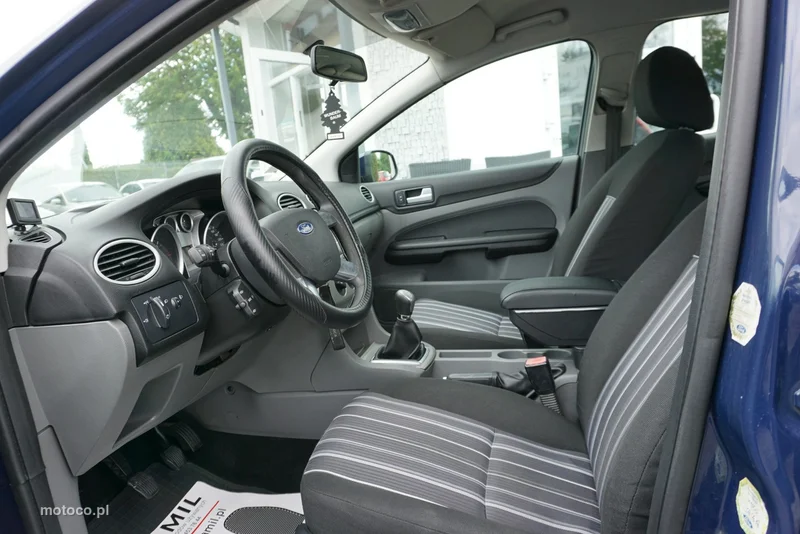Ford Focus II 10