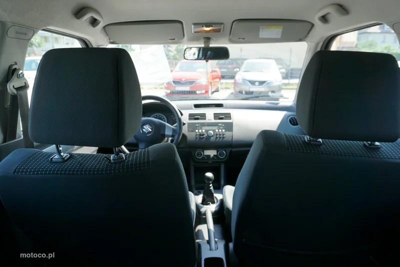 Suzuki Swift 17