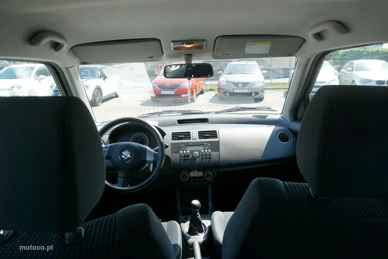 Suzuki Swift 18