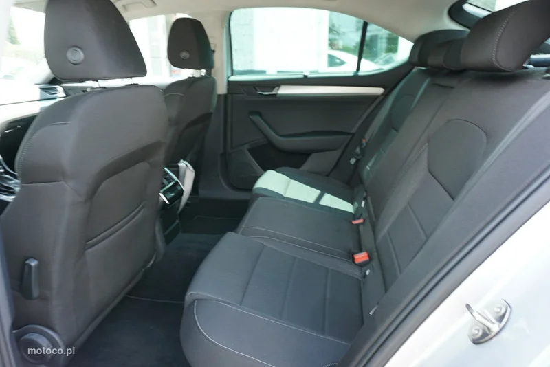 Skoda Superb III 10