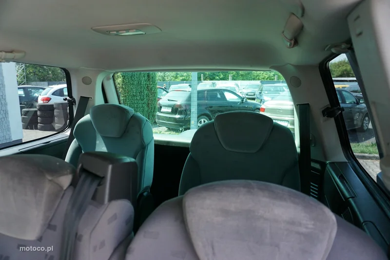 Peugeot 807 14