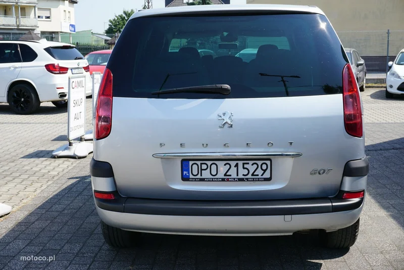 Peugeot 807 5