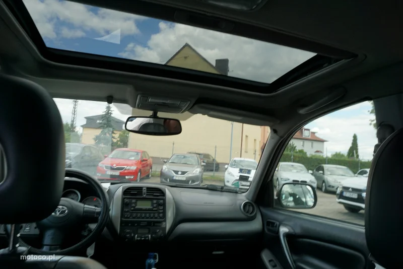 Toyota RAV 4 XA20 13