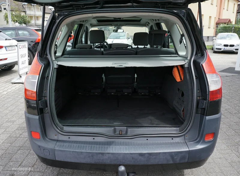 Renault Grand Scenic II 13