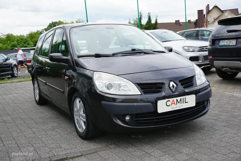 Renault Grand Scenic II 3