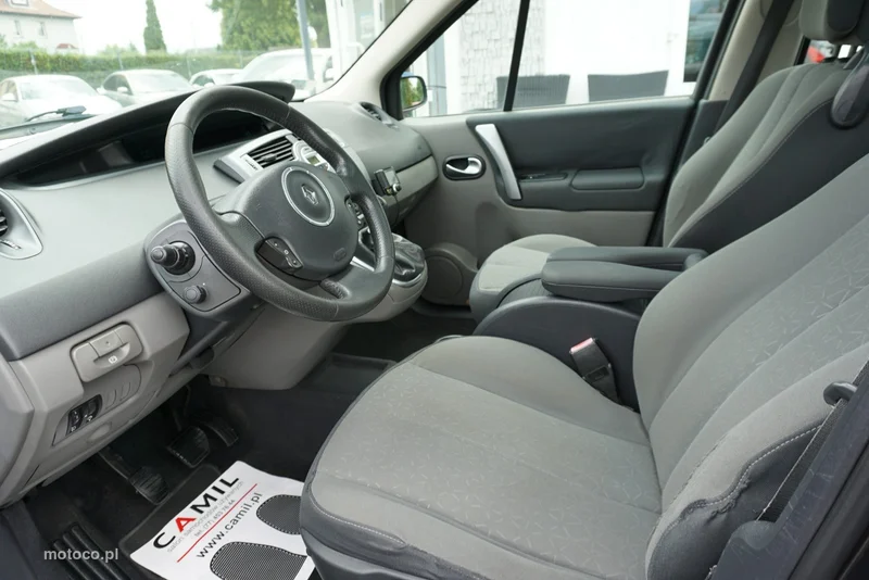 Renault Grand Scenic II 8