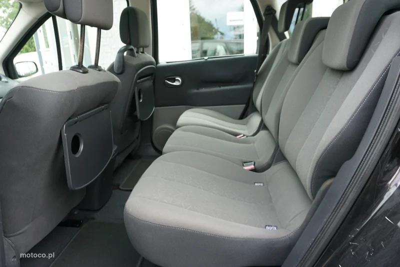 Renault Grand Scenic II 9