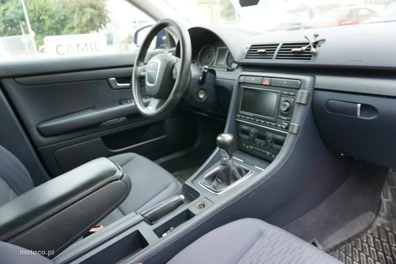 Audi A4 B7 16