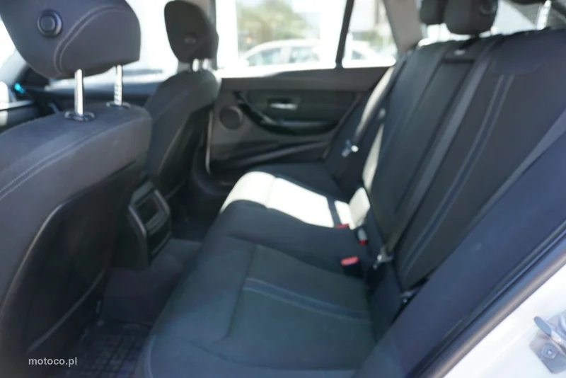 BMW Seria 3 F30 318 11