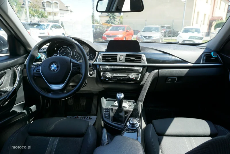 BMW Seria 3 F30 318 14