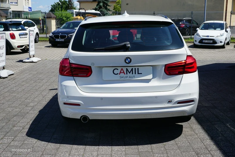 BMW Seria 3 F30 318 6