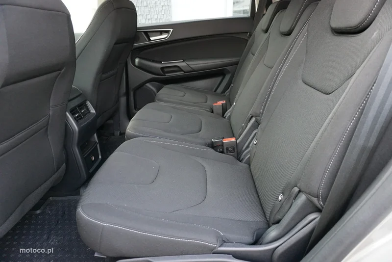 Ford S-Max II 11