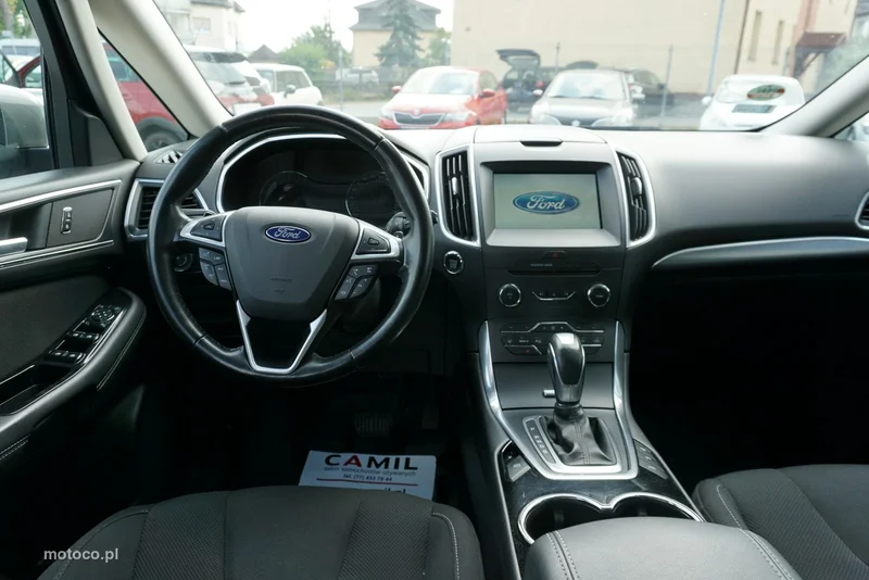 Ford S-Max II 12