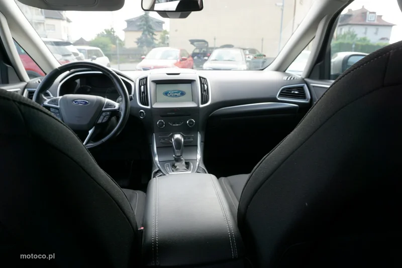 Ford S-Max II 14