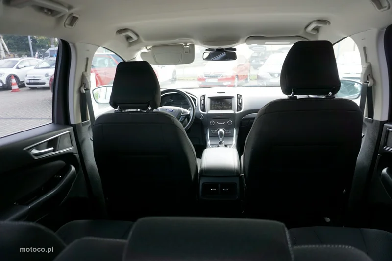 Ford S-Max II 17