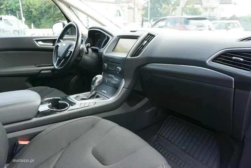 Ford S-Max II 18
