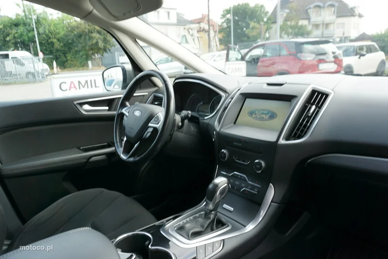 Ford S-Max II 19