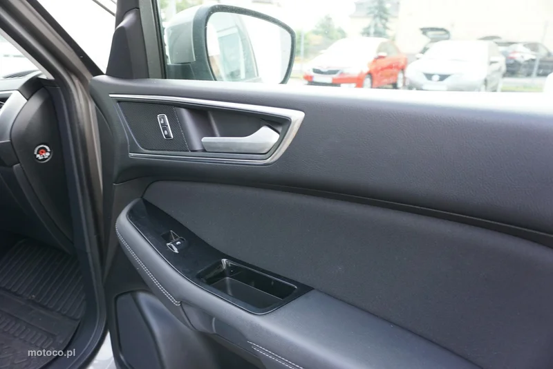 Ford S-Max II 20