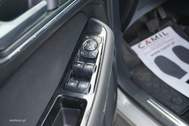 Ford S-Max II 7