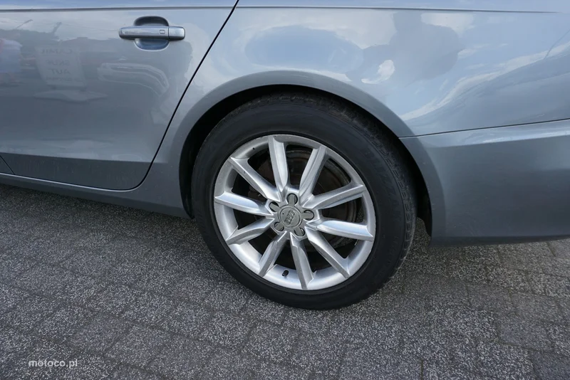 Audi A4 B8 11