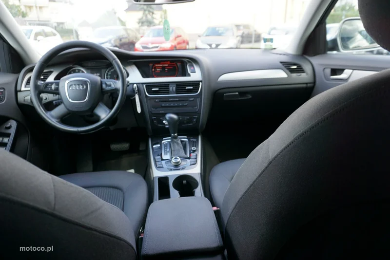 Audi A4 B8 15