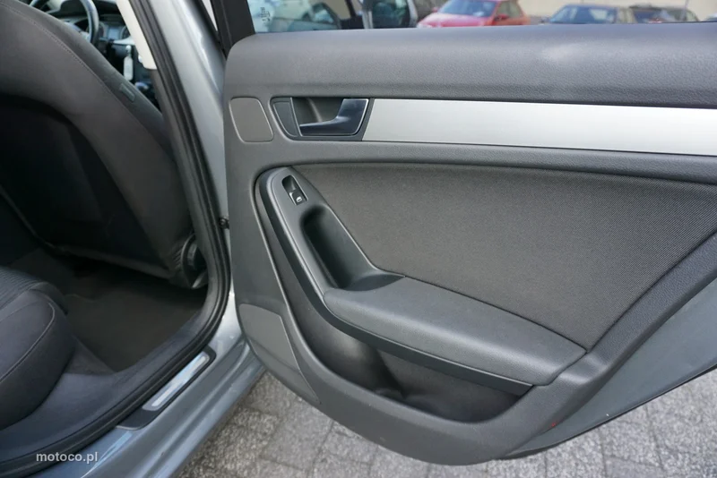 Audi A4 B8 18