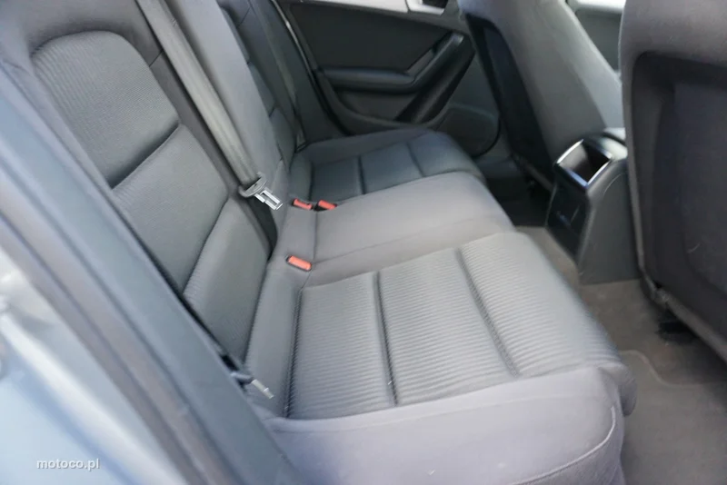 Audi A4 B8 19