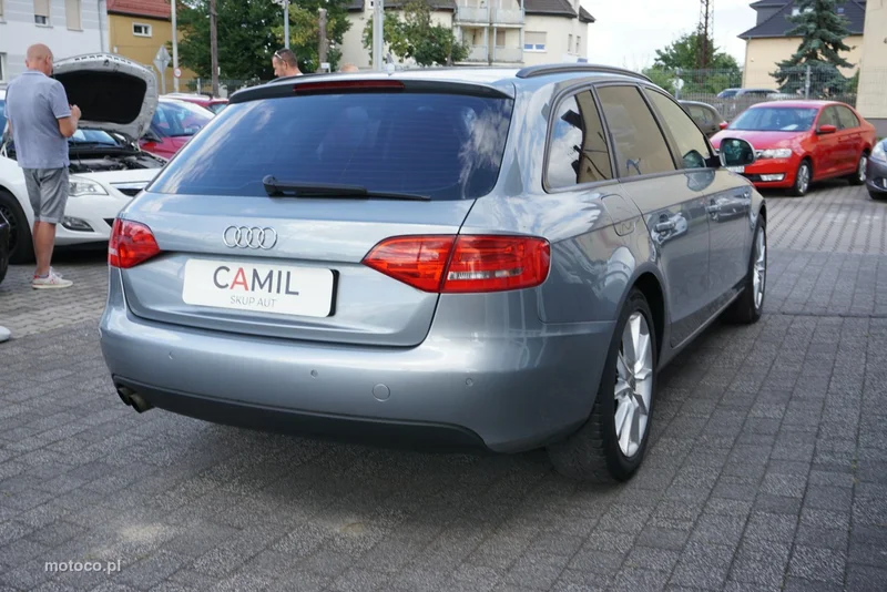 Audi A4 B8 4