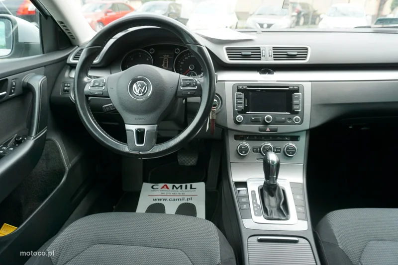 Volkswagen Passat Variant B7 11
