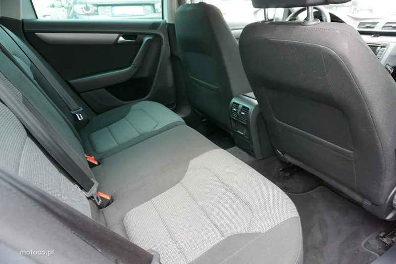 Volkswagen Passat Variant B7 14
