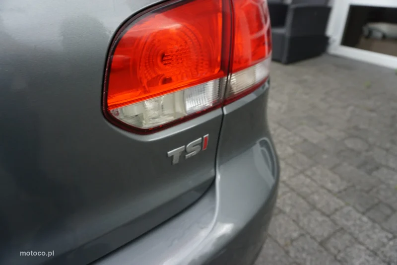 Volkswagen Golf VI 13