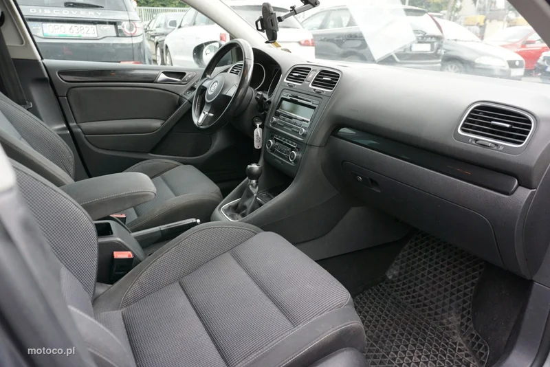 Volkswagen Golf VI 18