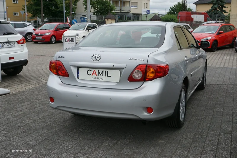 Toyota Corolla E140/E150 6
