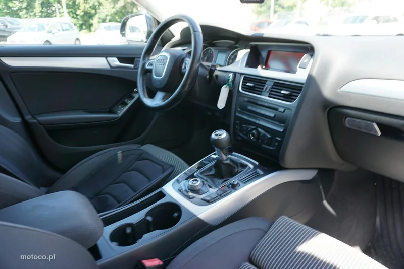 Audi A4 B8 16