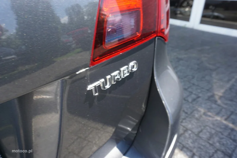 Opel Astra Sports Tourer 13