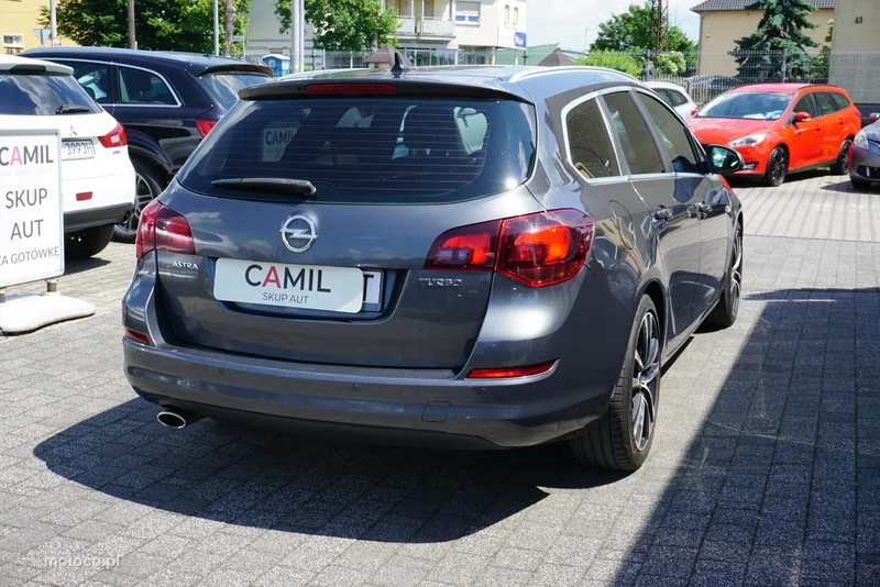 Opel Astra Sports Tourer 4
