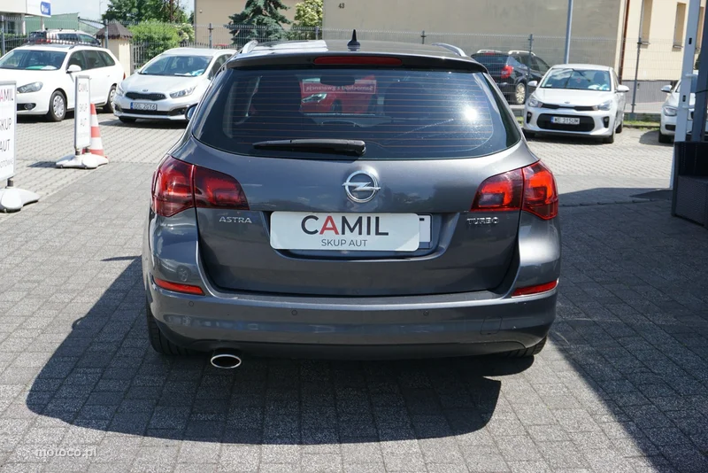 Opel Astra Sports Tourer 5