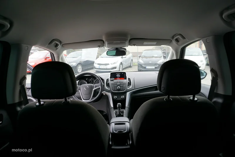 Opel Zafira C Tourer 18