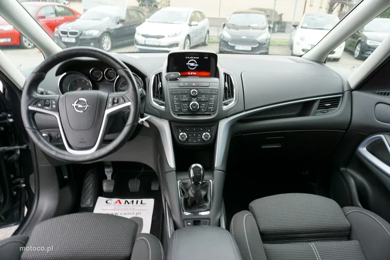 Opel Zafira C Tourer 22