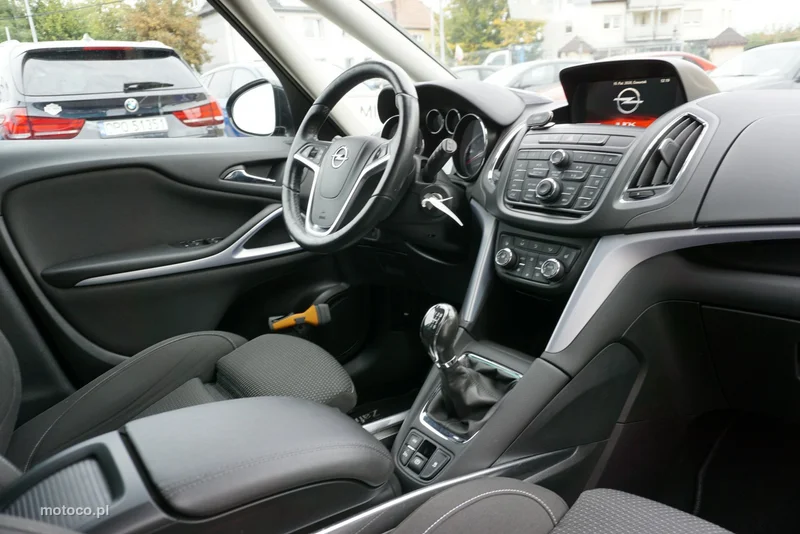 Opel Zafira C Tourer 28