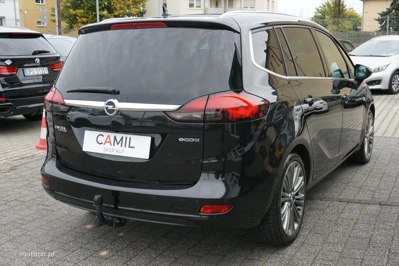 Opel Zafira C Tourer 4