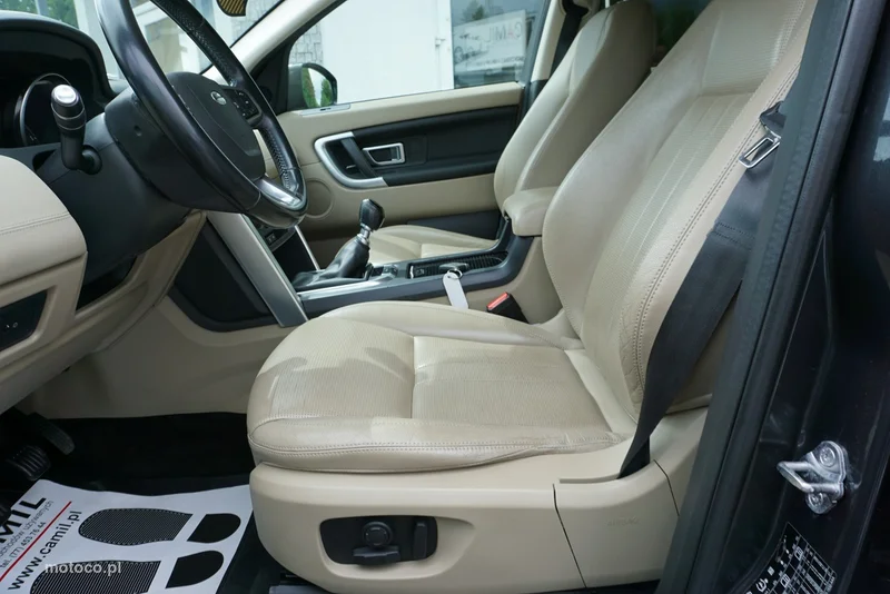 Land Rover Discovery Sport 11
